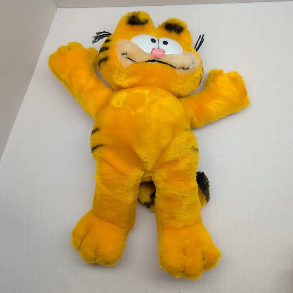 Vintage Garfield Plush Dakin 1978 1981 Orange Cat Stuffed Animal 12 Inch Toy